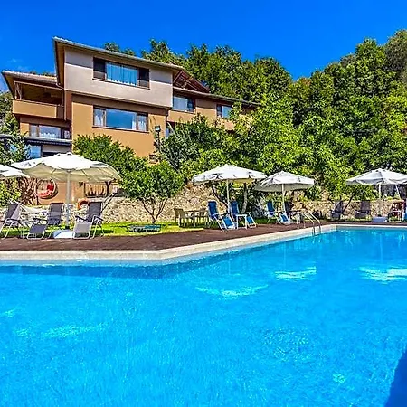 מלון Avena Mountain (adults Only)