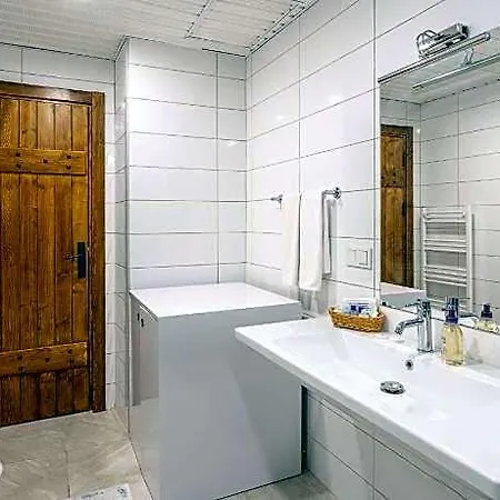 מלון Avena Mountain (adults Only) 3*